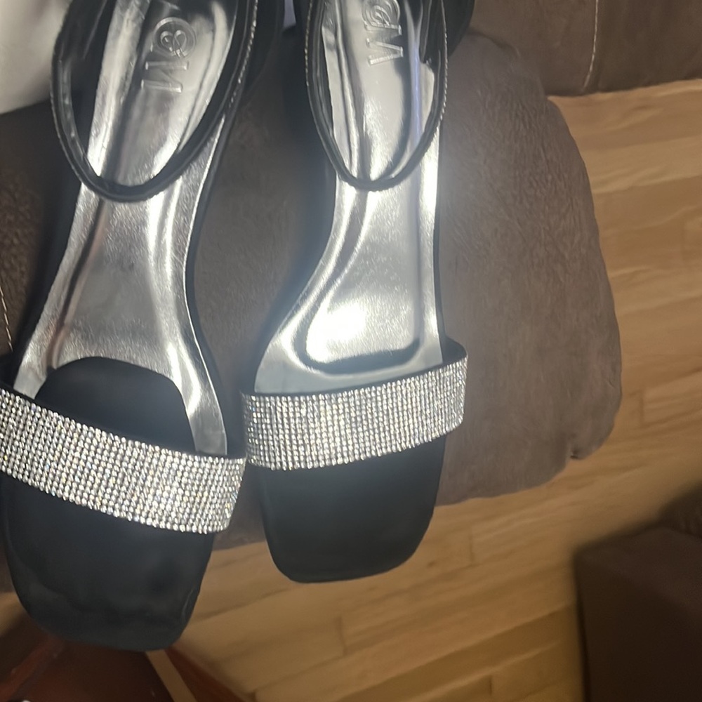 Black wedge heels